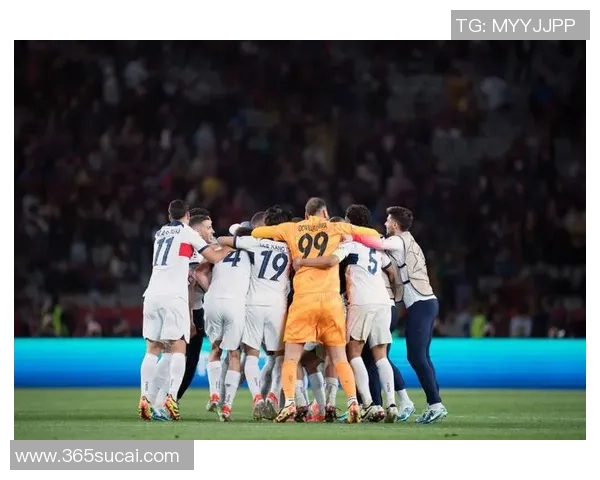 足总杯冷门波尔图逆袭巴萨红牌争议引发全场热议