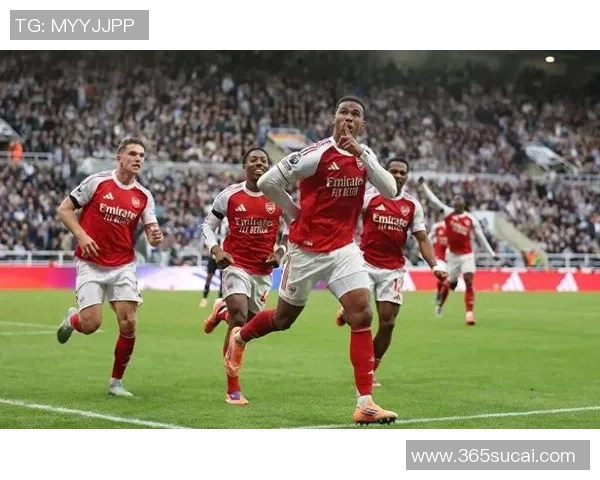 中超激战多特蒙德逆转阿森纳帽子戏法引发争议判罚全场沸腾