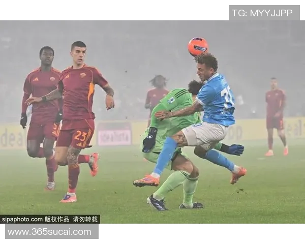 那不勒斯逆转尤文图斯足总杯激战补时进球引爆全场热情