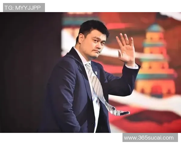 姚明书面表达的艺术与影响力探讨：从篮球巨星到文化传播者的转变