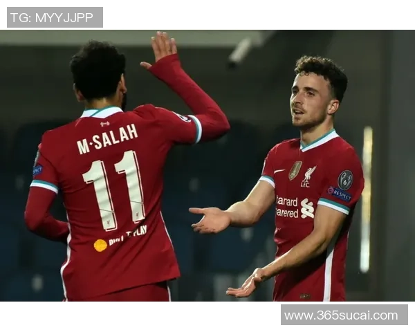 中超激战：利物浦逆转曼联帽子戏法点燃全场激情赛后深度解析